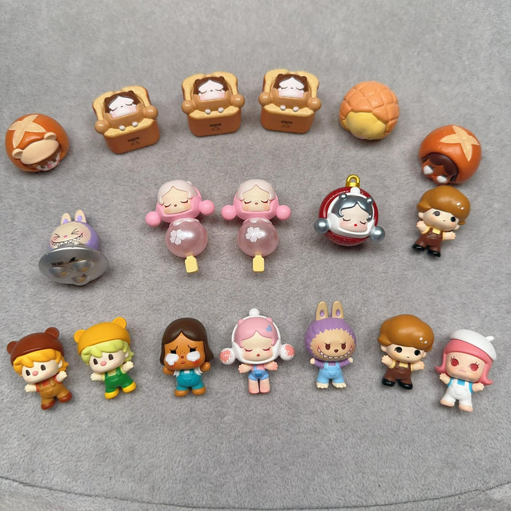 Small Figures Collection
